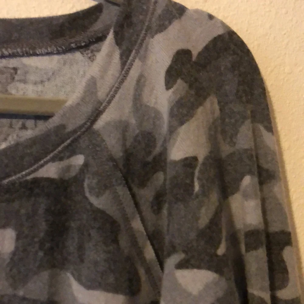 Micheal Stars Camo sweater size large New! - Picture 15 of 16